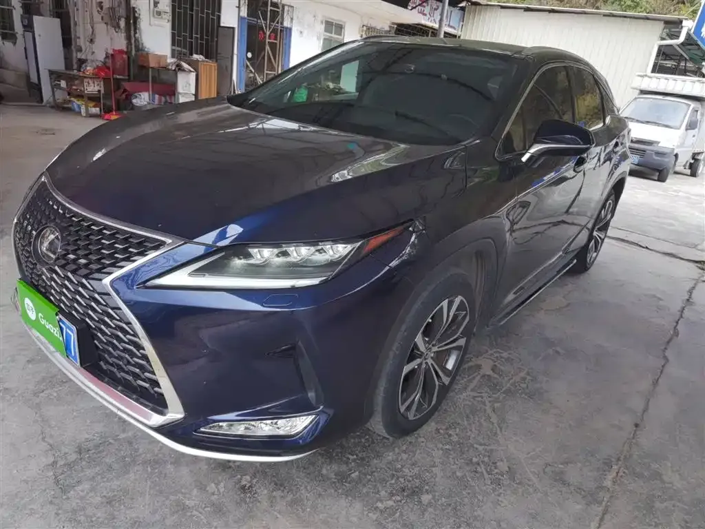 Lexus RX — фото 1