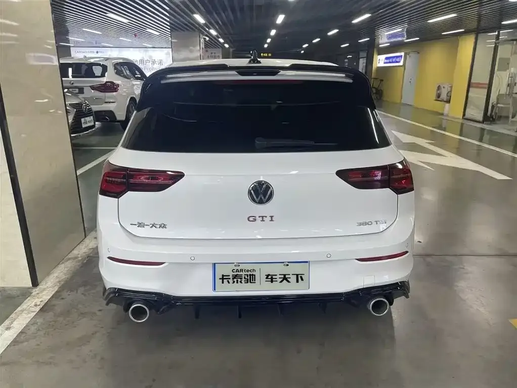 Volkswagen Golf GTI — фото 6