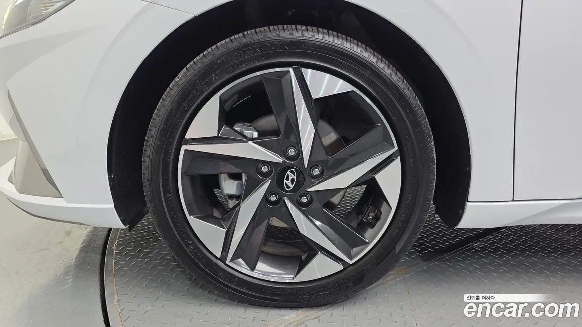 Hyundai AVANTE — фото 7