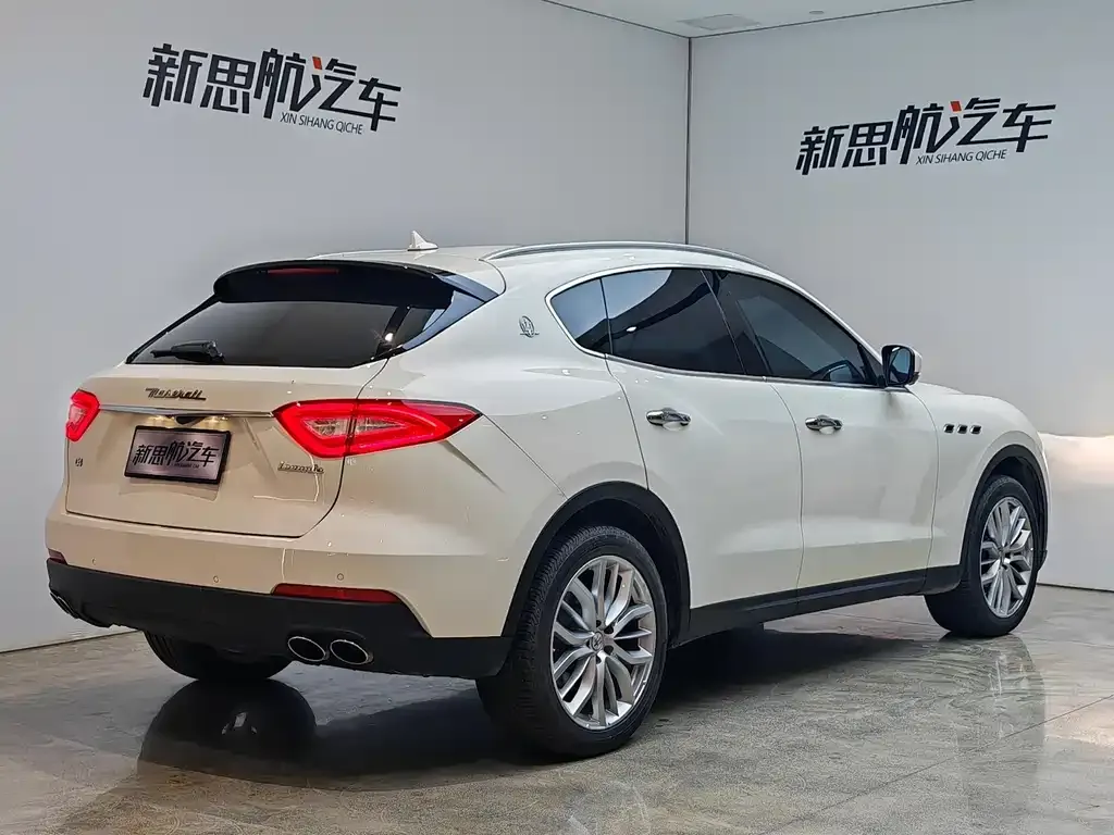 Maserati Levante — фото 9