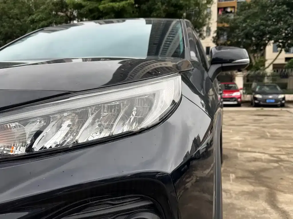 Toyota Wildlander 2023 из CN, фото 2