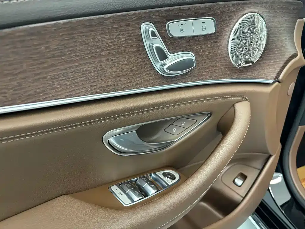 Mercedes-Benz E-Class 2022 из CN, фото 8