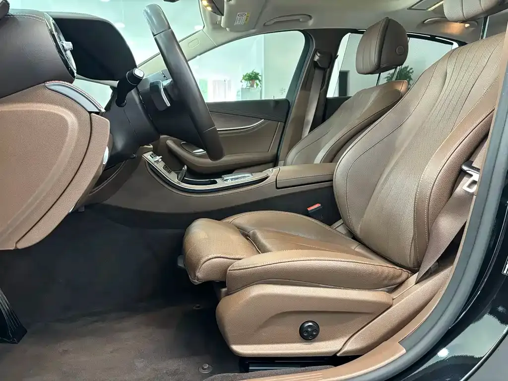 Mercedes-Benz E-Class 2022 из CN, фото 9
