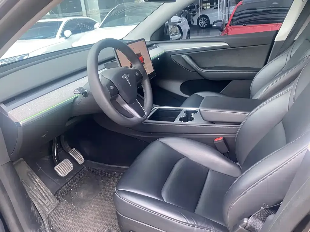 Tesla Model Y 2024 из CN, фото 7