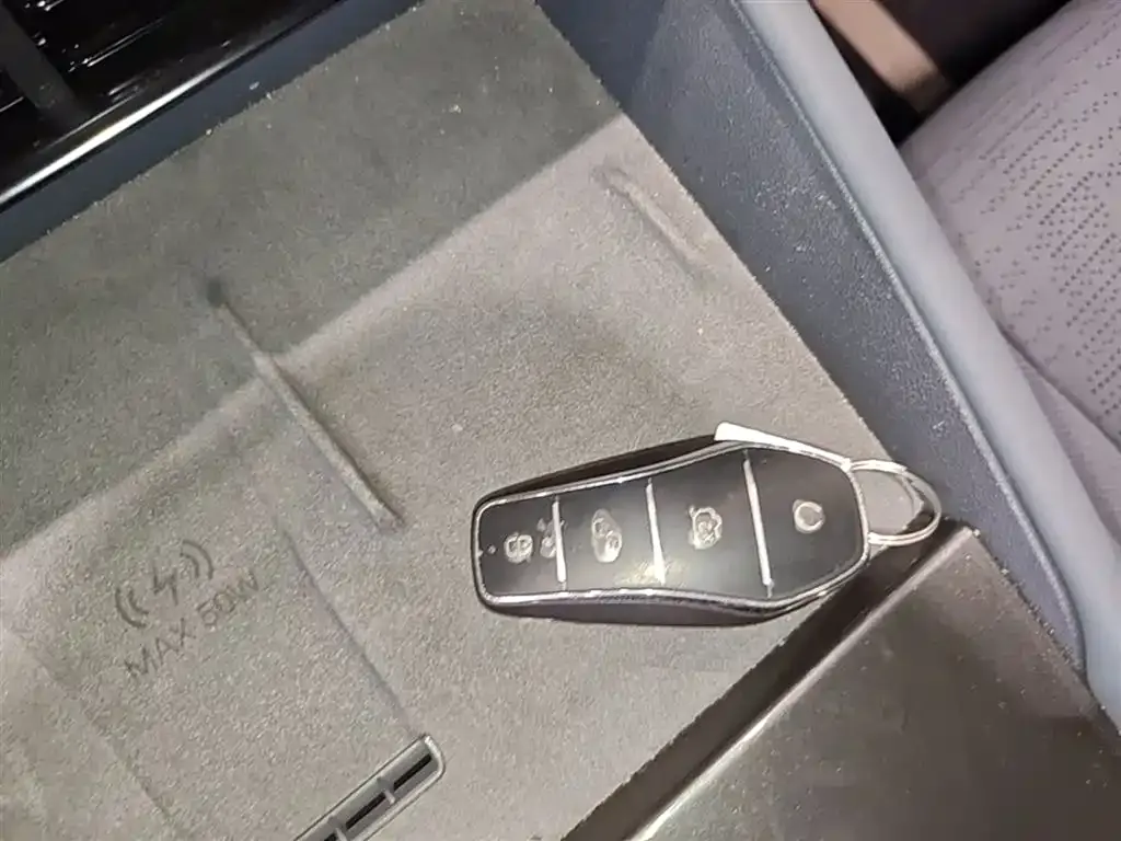 BYD Seal 06GT — фото 10