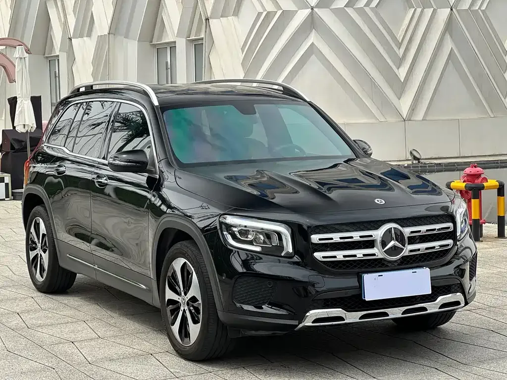 Mercedes-Benz GLB — фото 7
