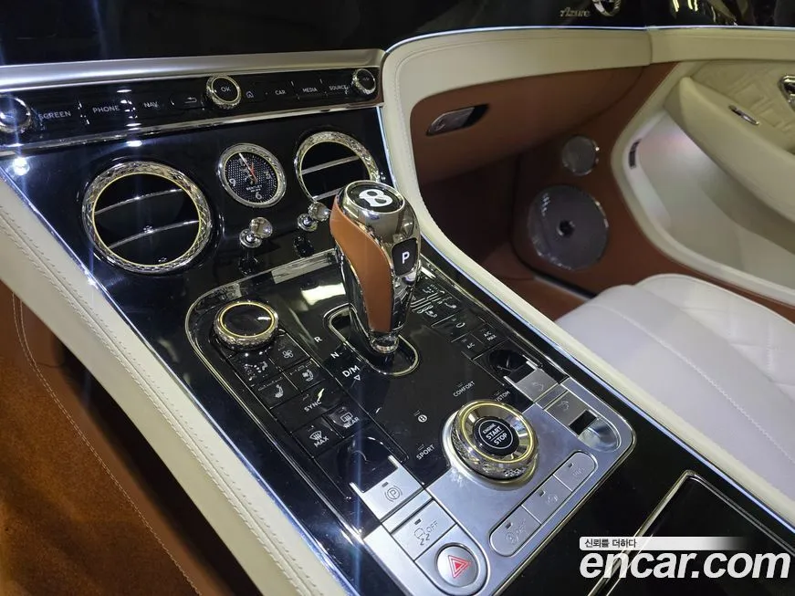 Bentley Continental 2023 из KR, фото 10