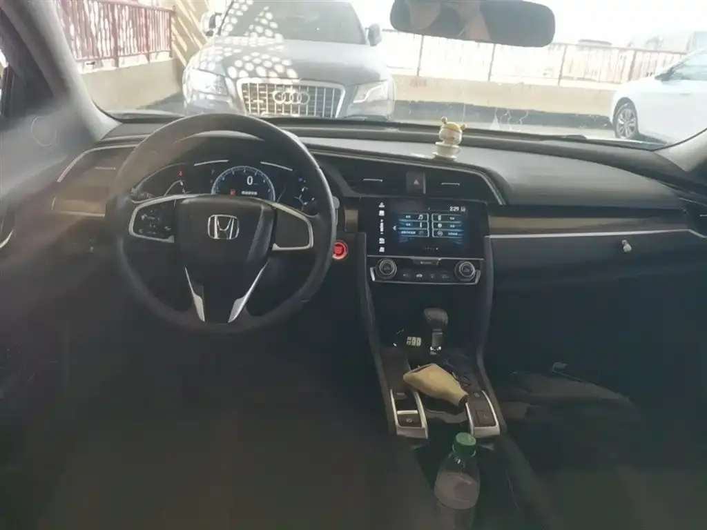 Honda Civic — фото 5