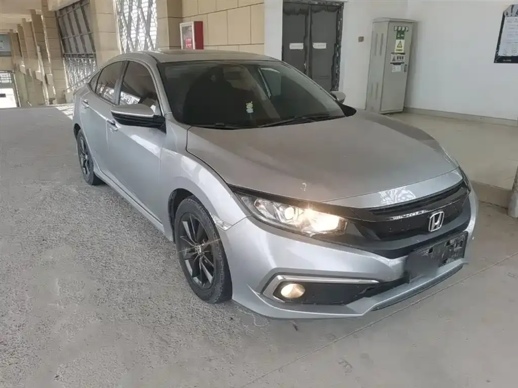 Honda Civic — фото 9