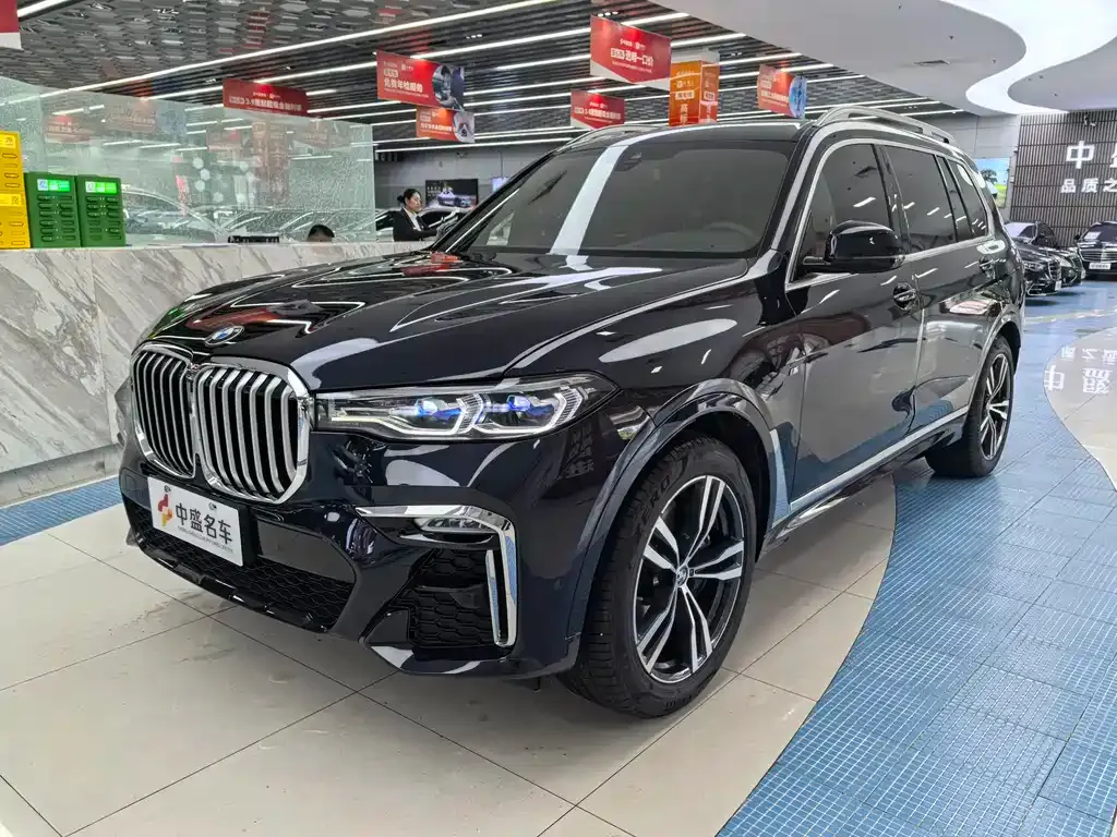BMW X7 — фото 1