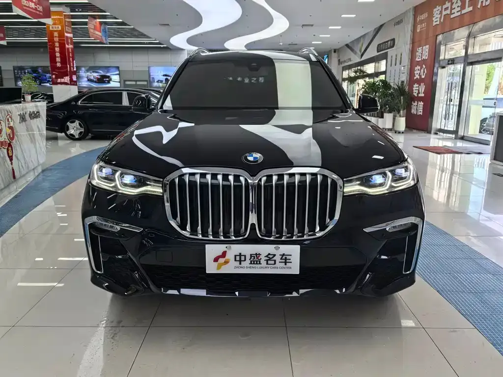 BMW X7 — фото 7