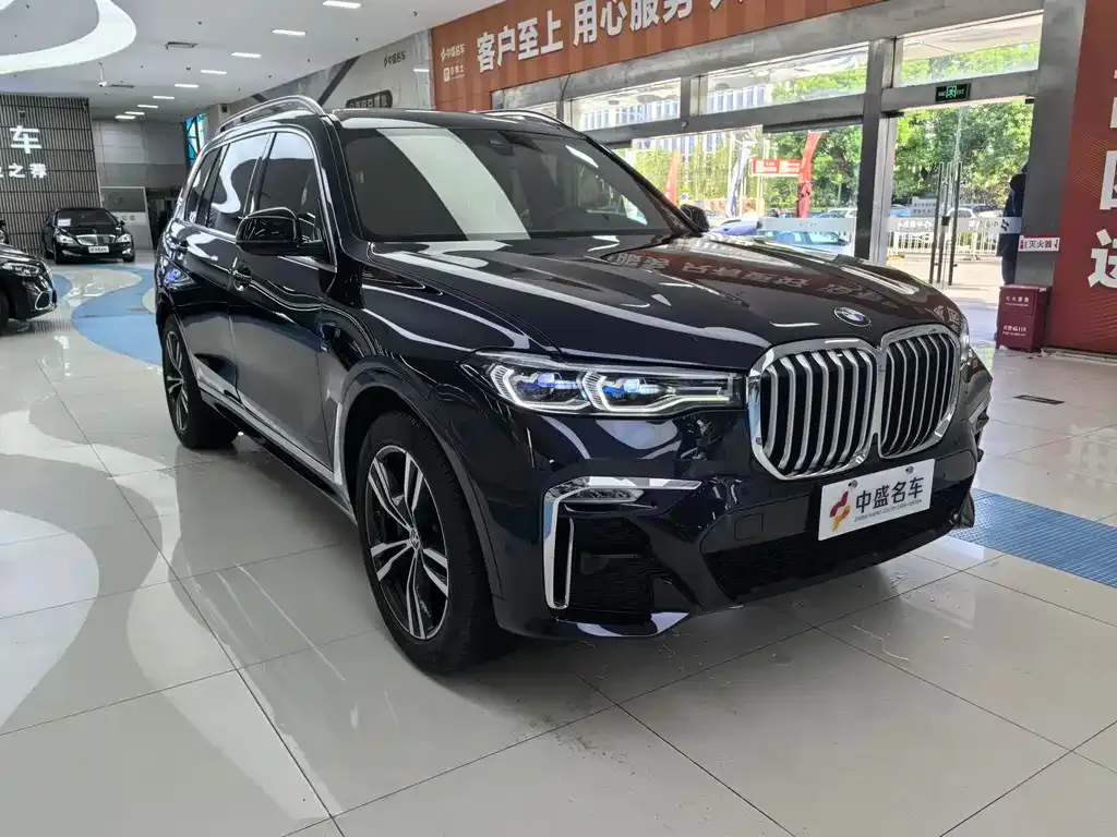 BMW X7 — фото 3