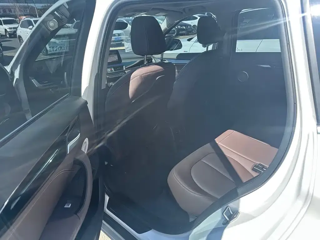BMW X1 2022 из CN, фото 2