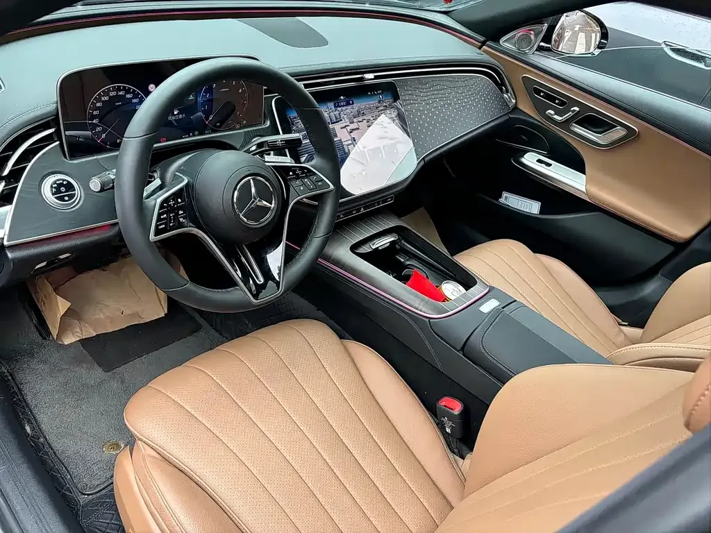 Mercedes-Benz E-Class — фото 10