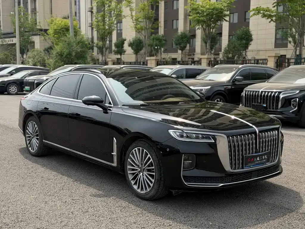 Hongqi H9 — фото 10