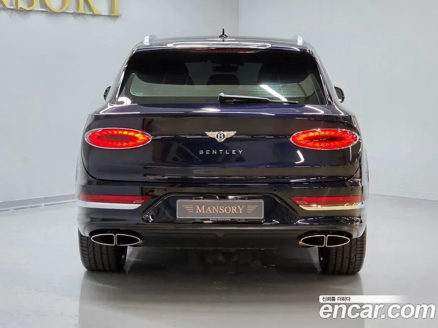 Bentley Bentayga 2021 из KR, фото 2