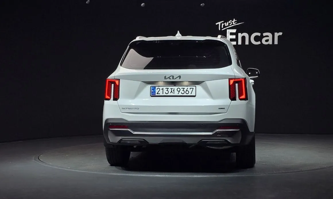 Kia Sorento — фото 6