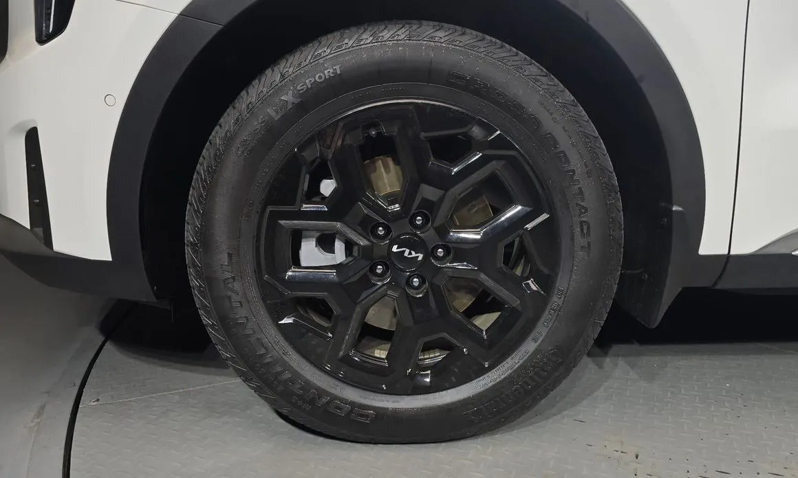 Kia Sorento — фото 9