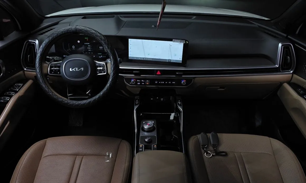Kia Sorento — фото 7