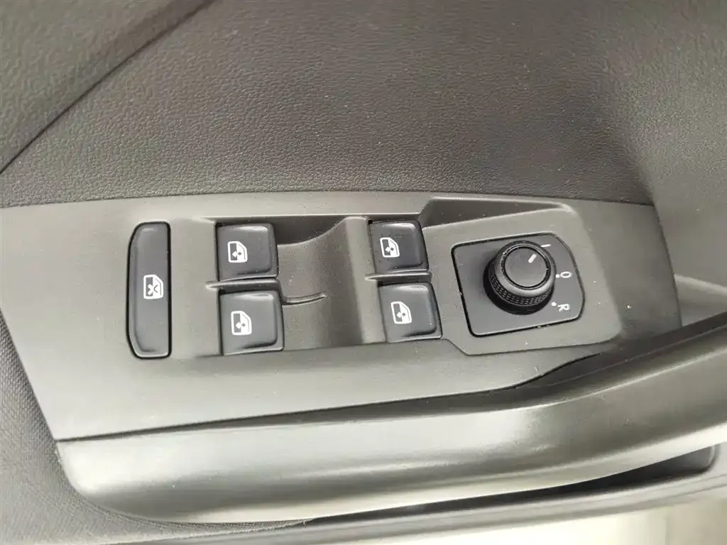 Volkswagen T-Cross 2025 из CN, фото 7