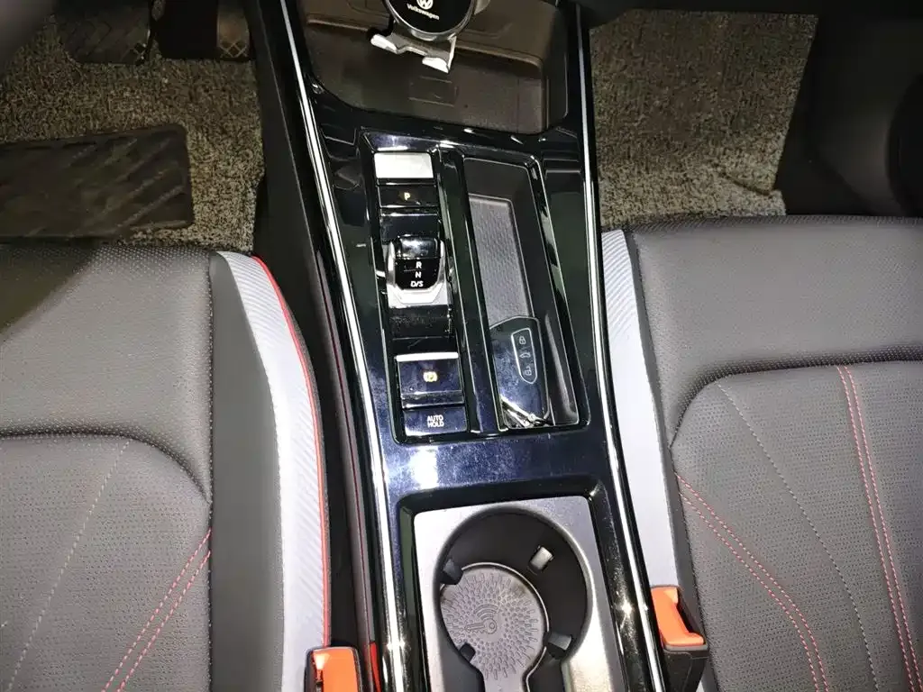Volkswagen Lamando 2024 из CN, фото 6
