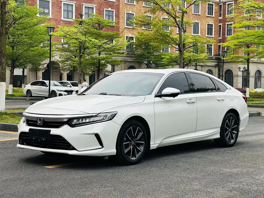 Honda Inspire — фото 1