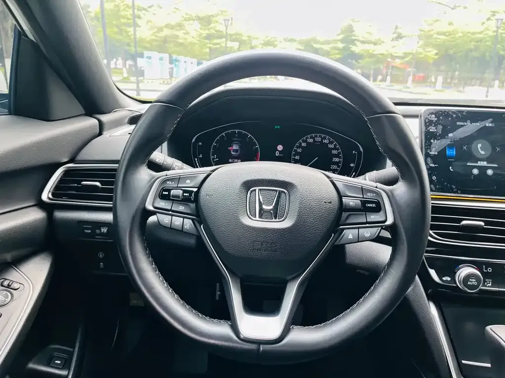 Honda Inspire — фото 5