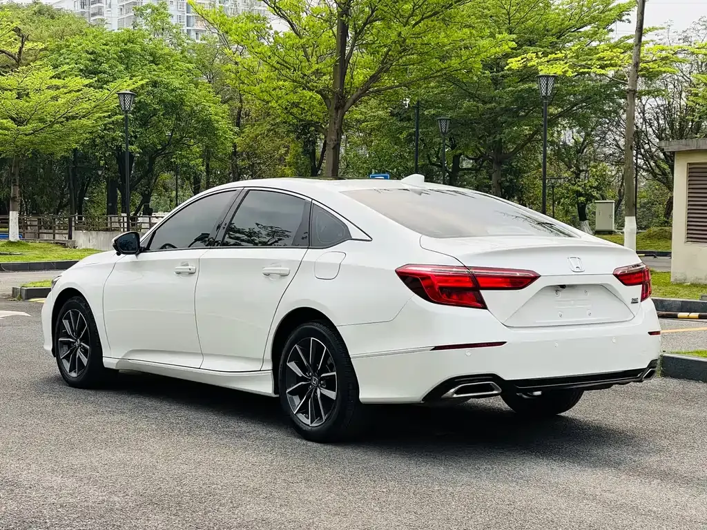 Honda Inspire — фото 10