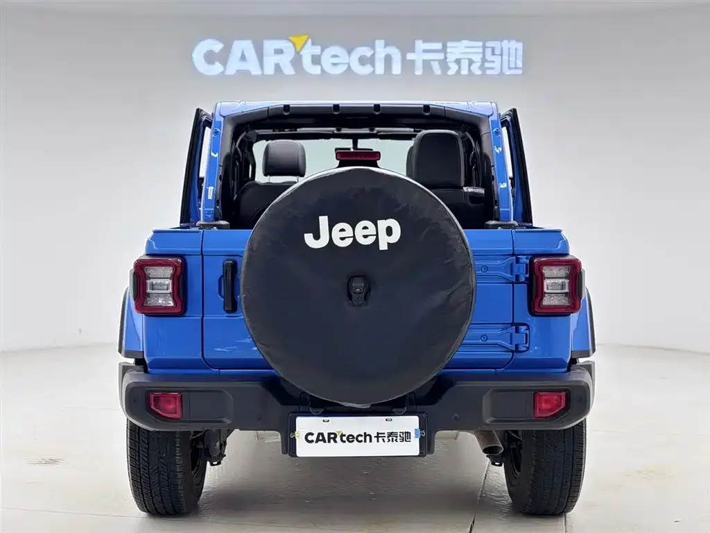 Jeep Wrangler 2023 из CN, фото 8