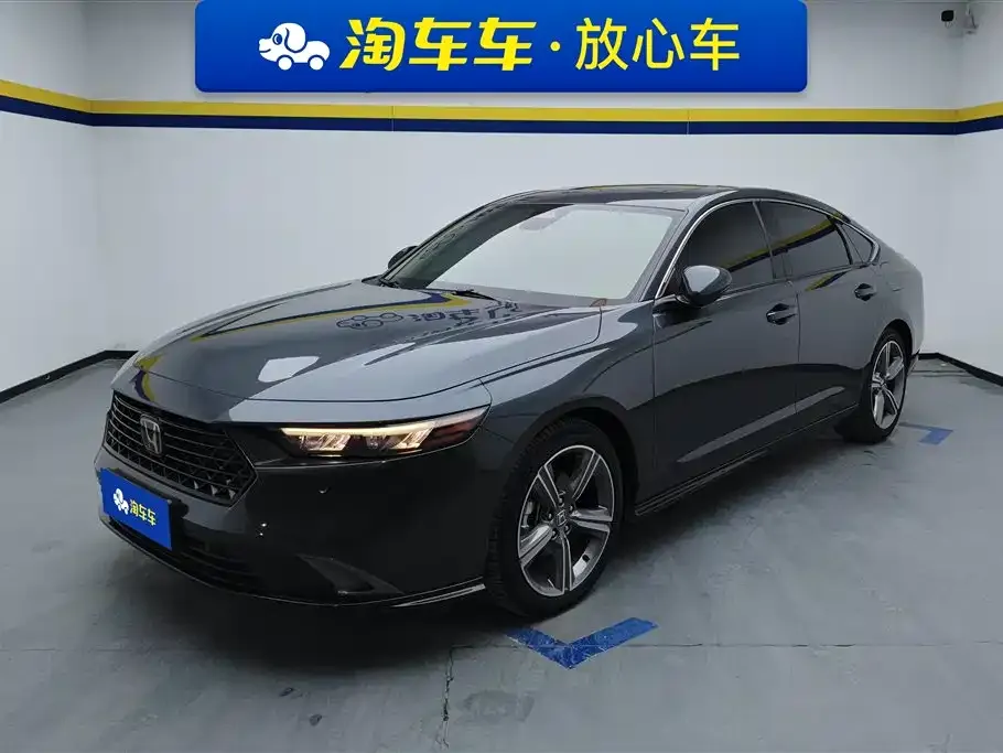 Honda Accord — фото 1