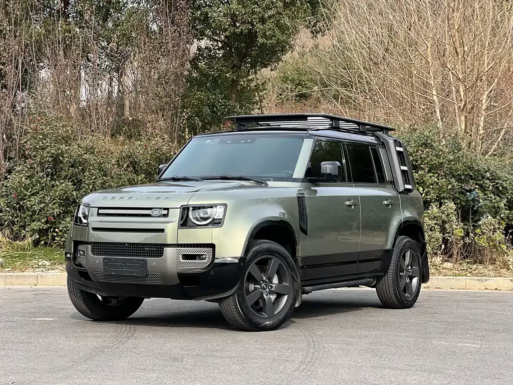 Land Rover Defender — фото 1