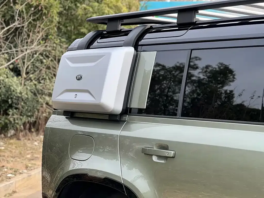 Land Rover Defender — фото 6