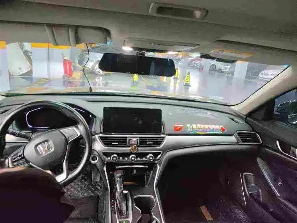 Honda Accord — фото 4