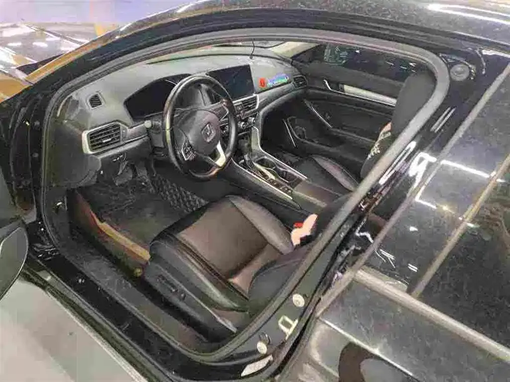 Honda Accord — фото 5