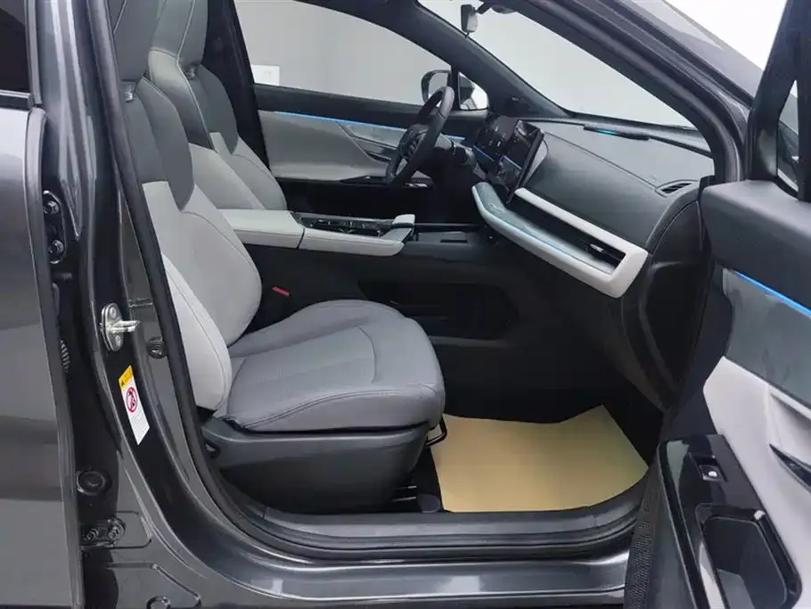 Changan UNI-T 2023 из CN, фото 2