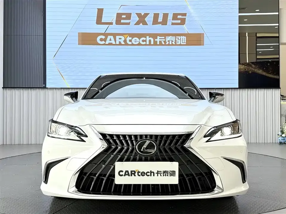 Lexus ES — фото 2