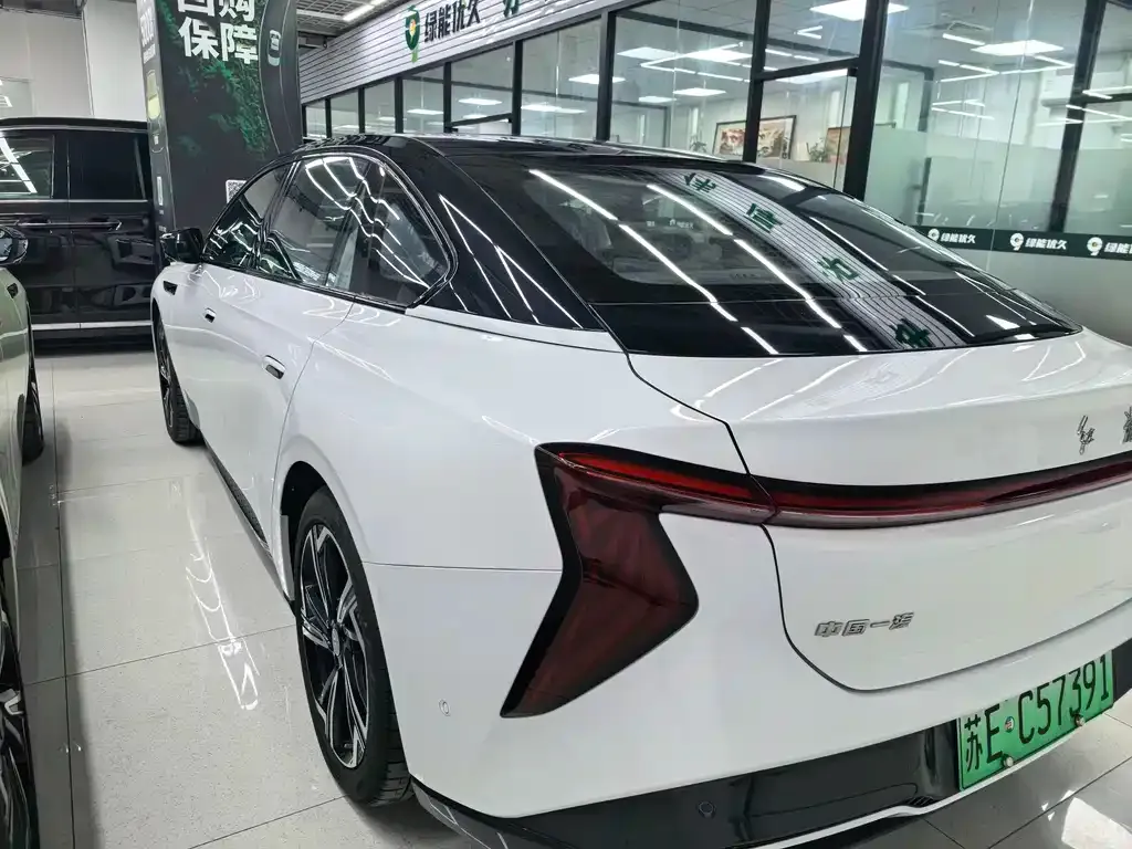Hongqi EH7 — фото 6