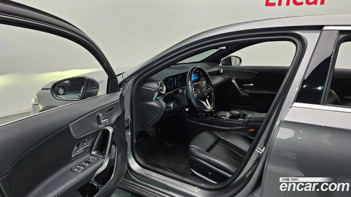 Mercedes-Benz A-Class — фото 10