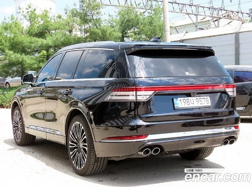 Lincoln Aviator — фото 9