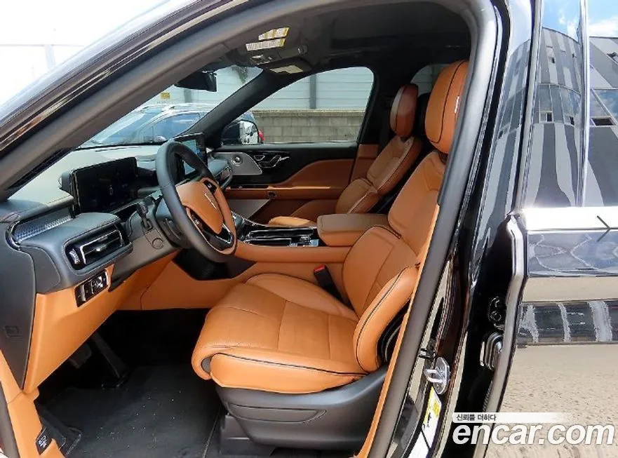 Lincoln Aviator — фото 10