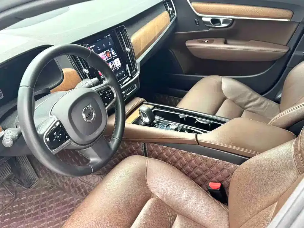 Volvo S90 2023 из CN, фото 8
