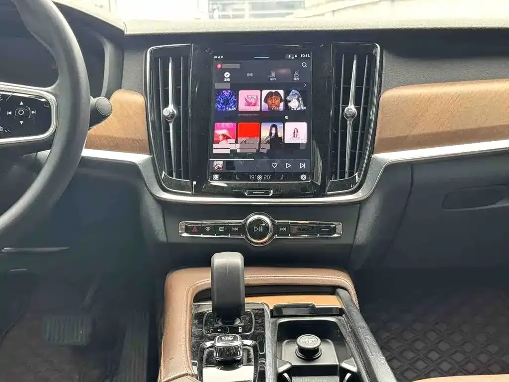 Volvo S90 2023 из CN, фото 4