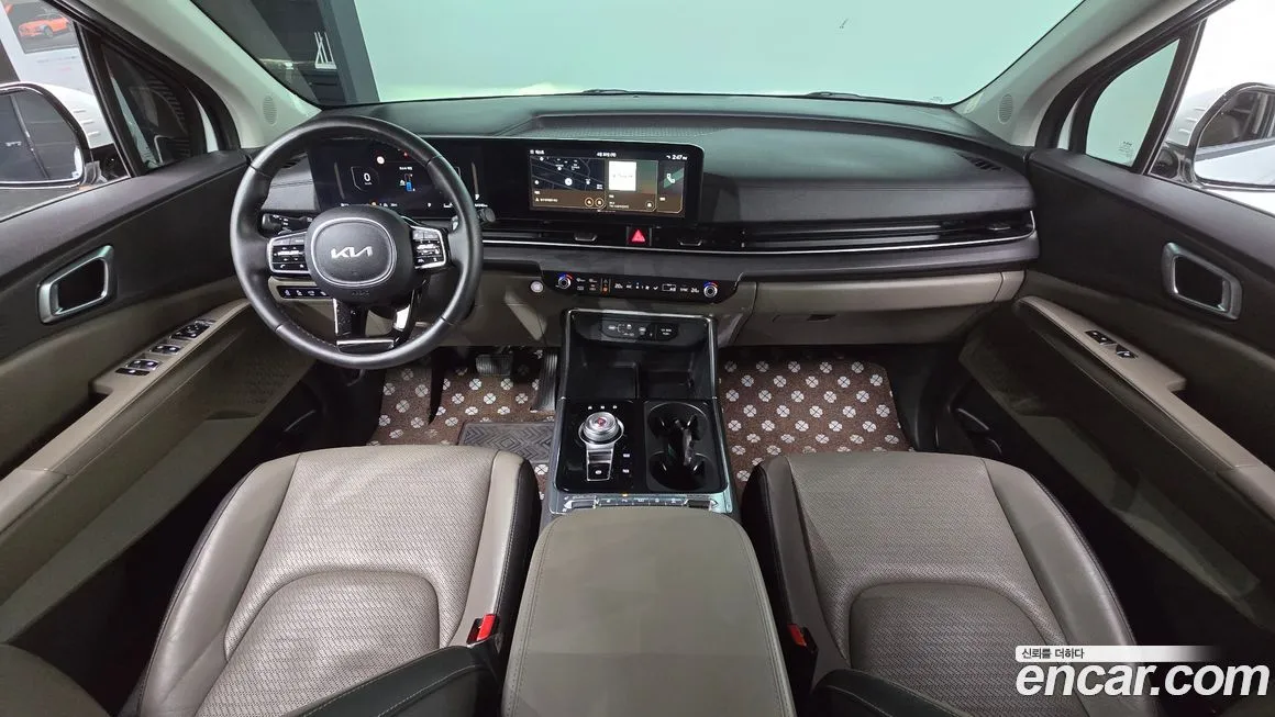 Kia Carnival — фото 10