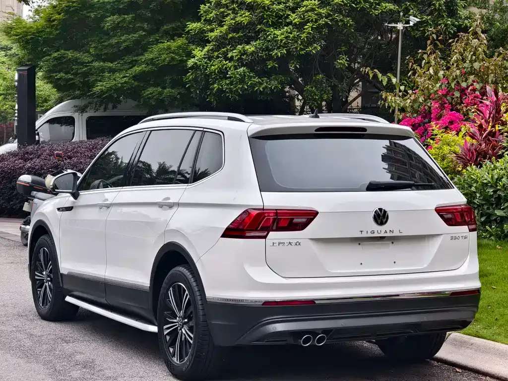 Volkswagen Tiguan L — фото 5