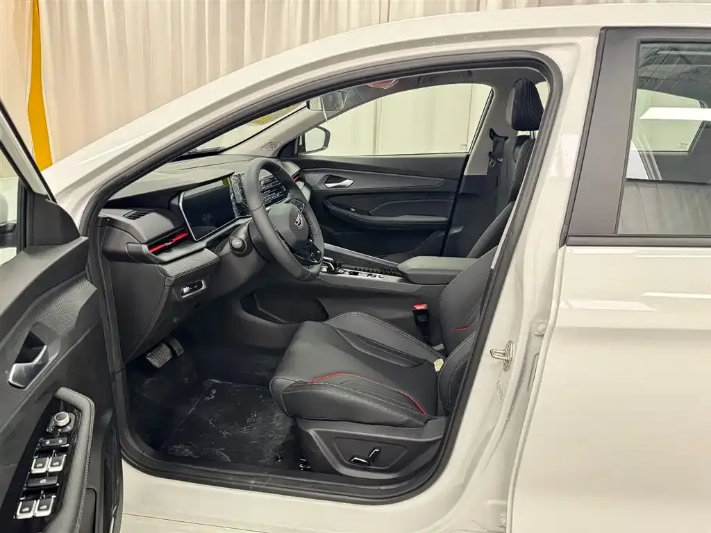 Geely Binrui 2026 из CN, фото 6