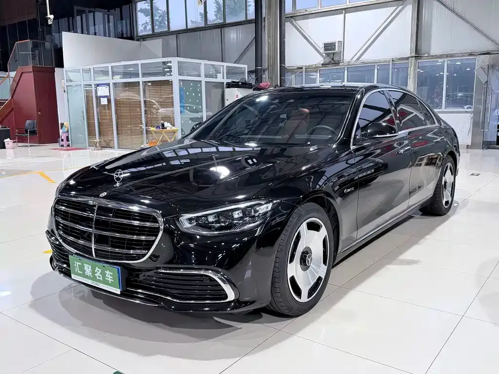 Mercedes-Benz S-Class — фото 1