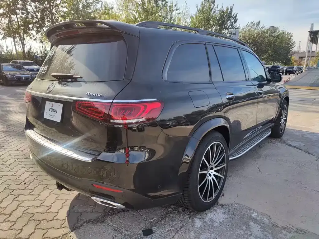 Mercedes-Benz GLS — фото 10