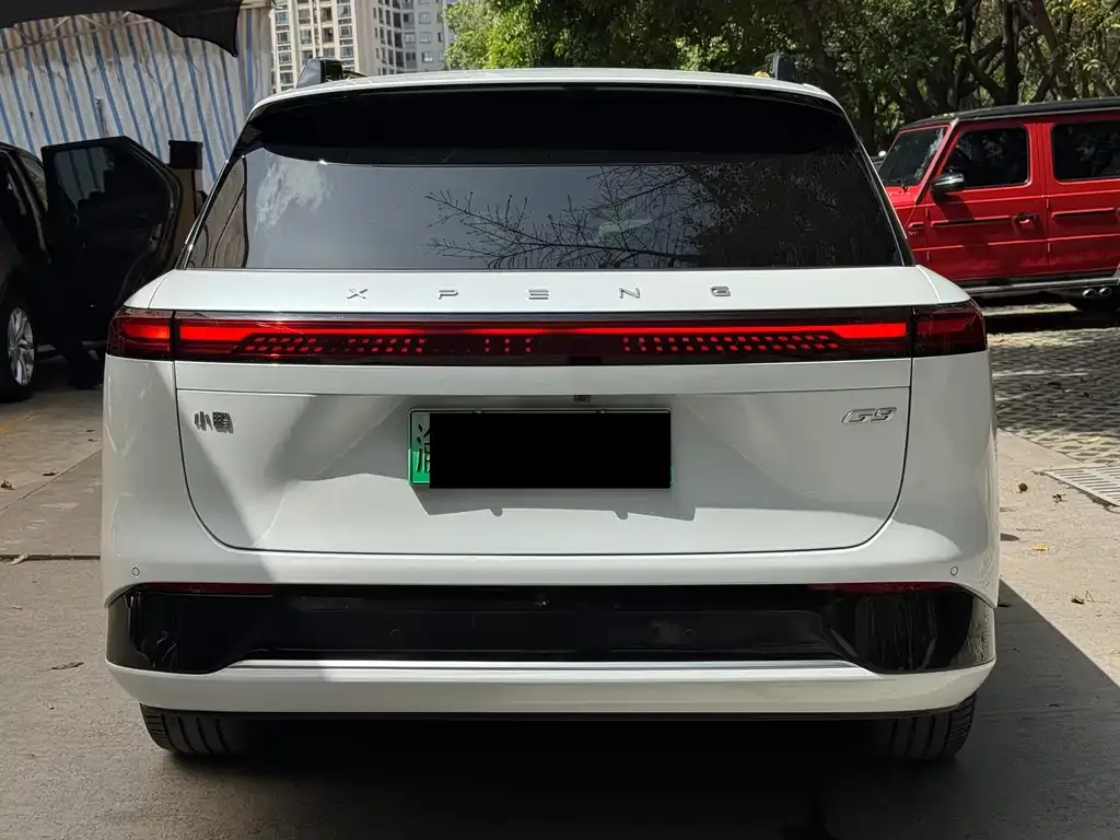 XPeng G9 2023 из CN, фото 3