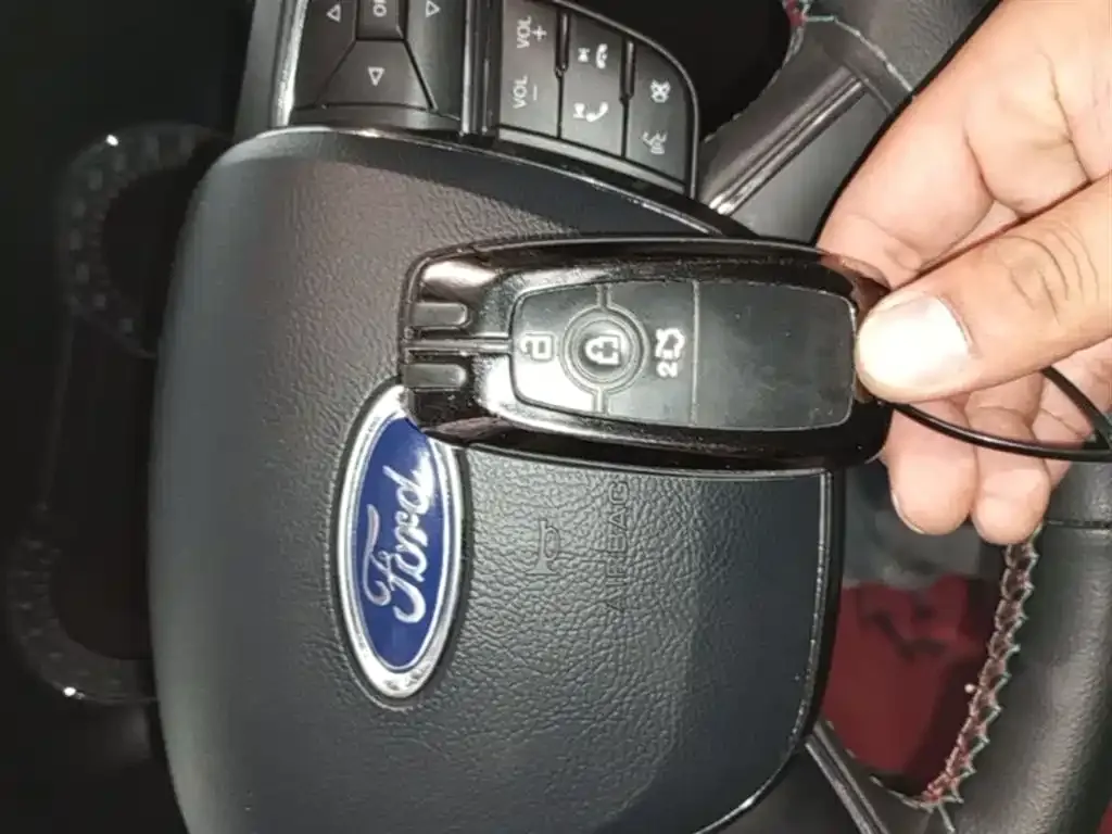 Ford Taurus 2021 из CN, фото 2