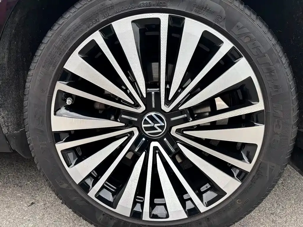 Volkswagen Passat — фото 10